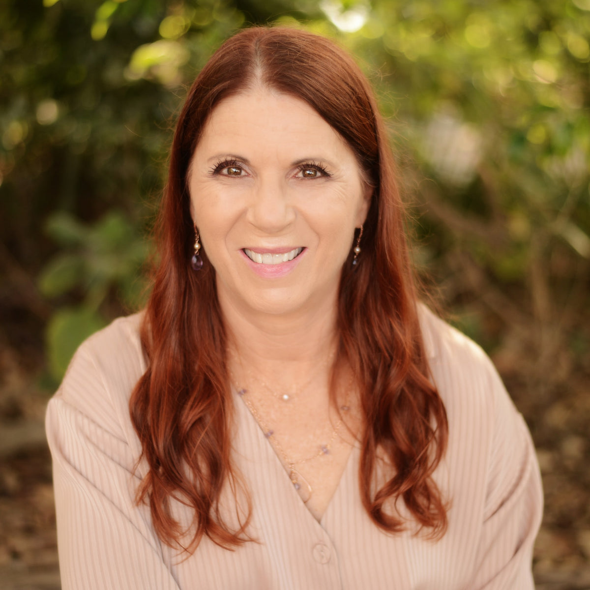 Laura Novak-Roesgen Owner of Novaura Jewelry of California. Elegant gemstone and pearl jewelry to express your everyday elegance. Simple, elegant designs for special occasions, Mother of the Bride or Groom.
